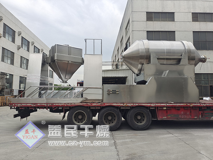 浙江某客戶向亚洲综合AV一区二区三区訂購的二維運動混合機EYH-8000   方錐混合機FH-2500順利發貨